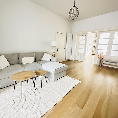 Trendy Flat In Brussels Apartment Bagian luar foto