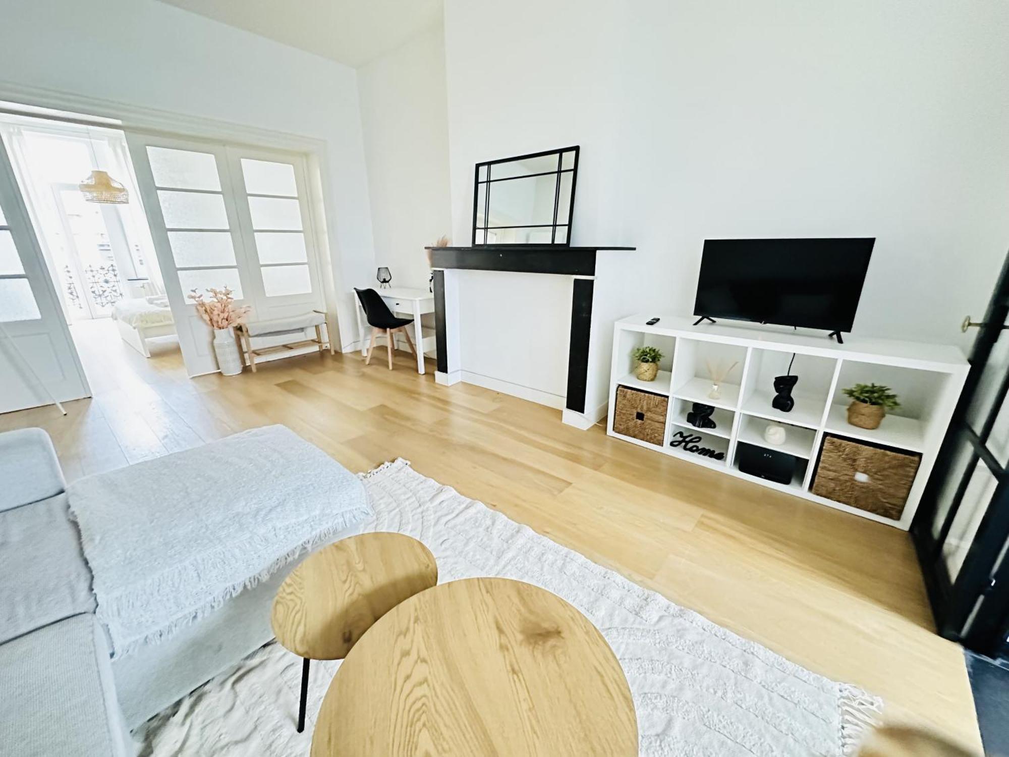 Trendy Flat In Brussels Apartment Bagian luar foto